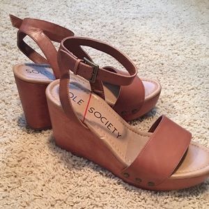 NEW Sole Society Sahara Wedge Clog Sandal 8